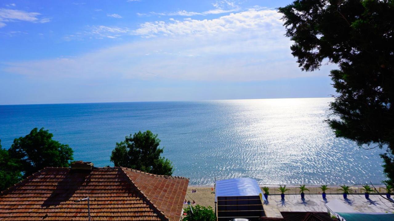 Апартаменти Атеа На Плажа - Apartments Atea On The Beach ابزور المظهر الخارجي الصورة